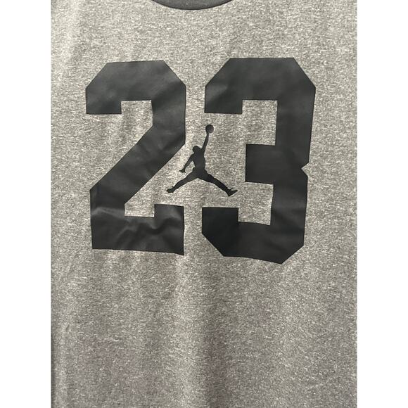 Gray Jordan T-Shirt, Size Medium, KB396 - Picture 2 of 4